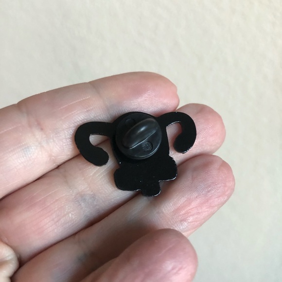 🎀Cuterus tie pin/brooch backpack swag🎀 - Picture 2 of 4